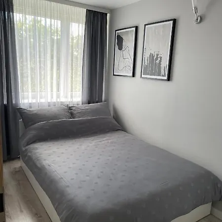 شقة Mieszkanie W Centrum Z Oddzielna Sypialnia